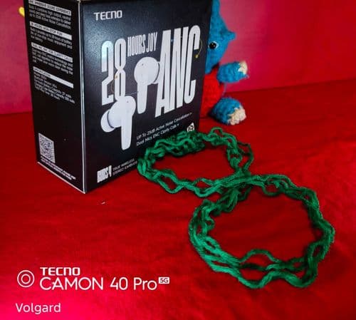 Интересно, где же он спрятался ?